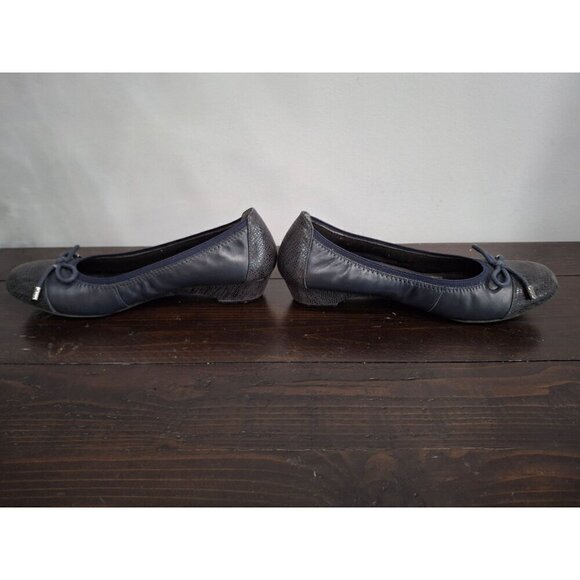 Ros Hommerson Tasha Navy Sheep Leather Heeled Ballet/Pre-owned, Sz. 8.5M EUC - Picture 2 of 9